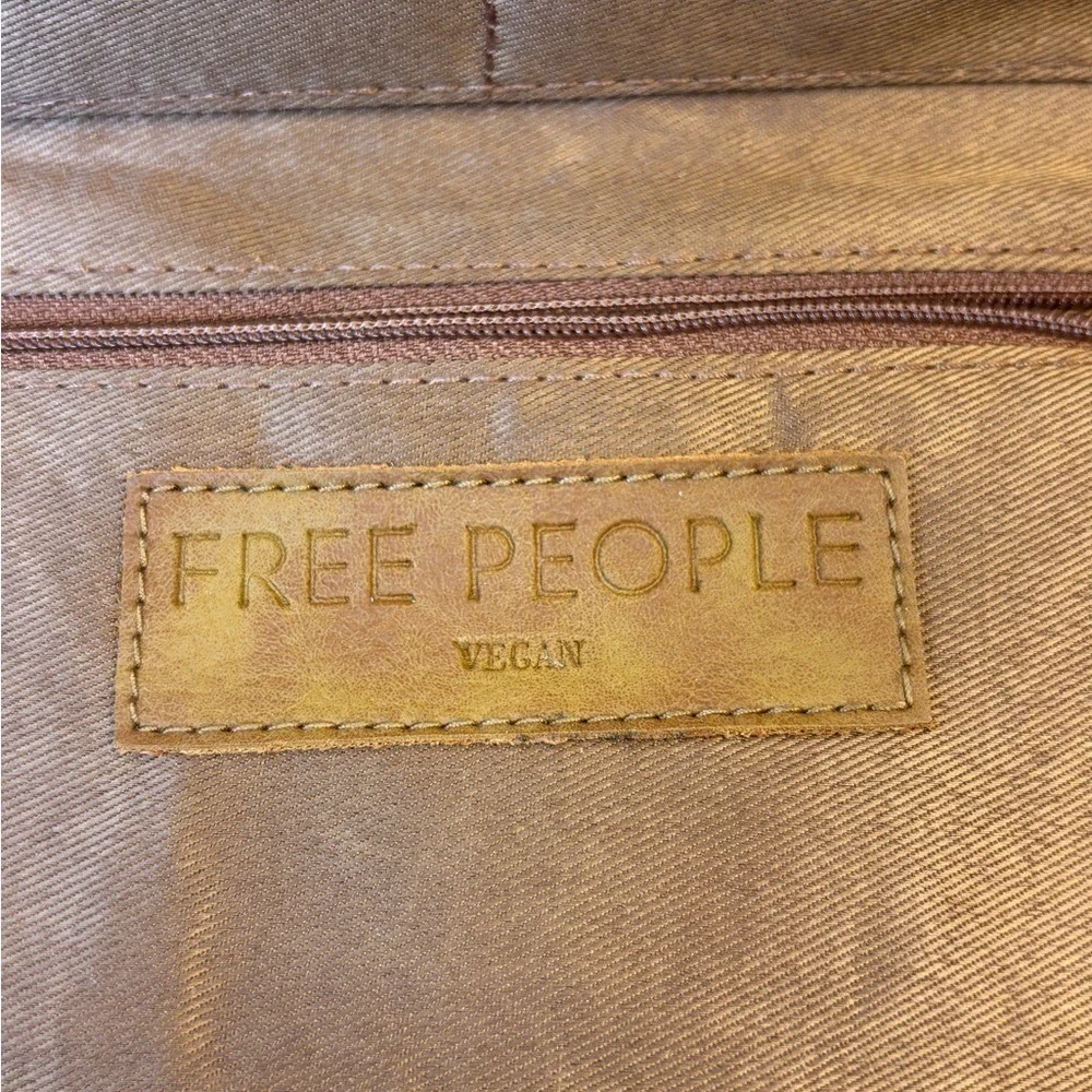 Free People Vegan Leather Wristlet Wallet Tan Brown Zip Around Studded Clutch‎